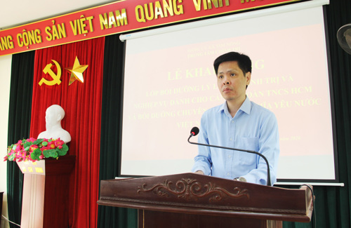 Đồng chí Nguyễn Tuấn Ngọc - Phó Bí thư Thường trực Đảng ủy xã Tam Nông phát biểu chỉ đạo