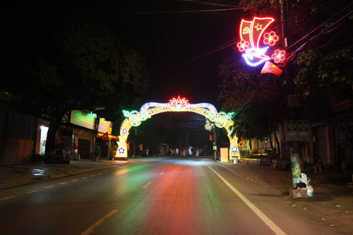 Hệ thống đèn trang trí rực rỡ sắc màu