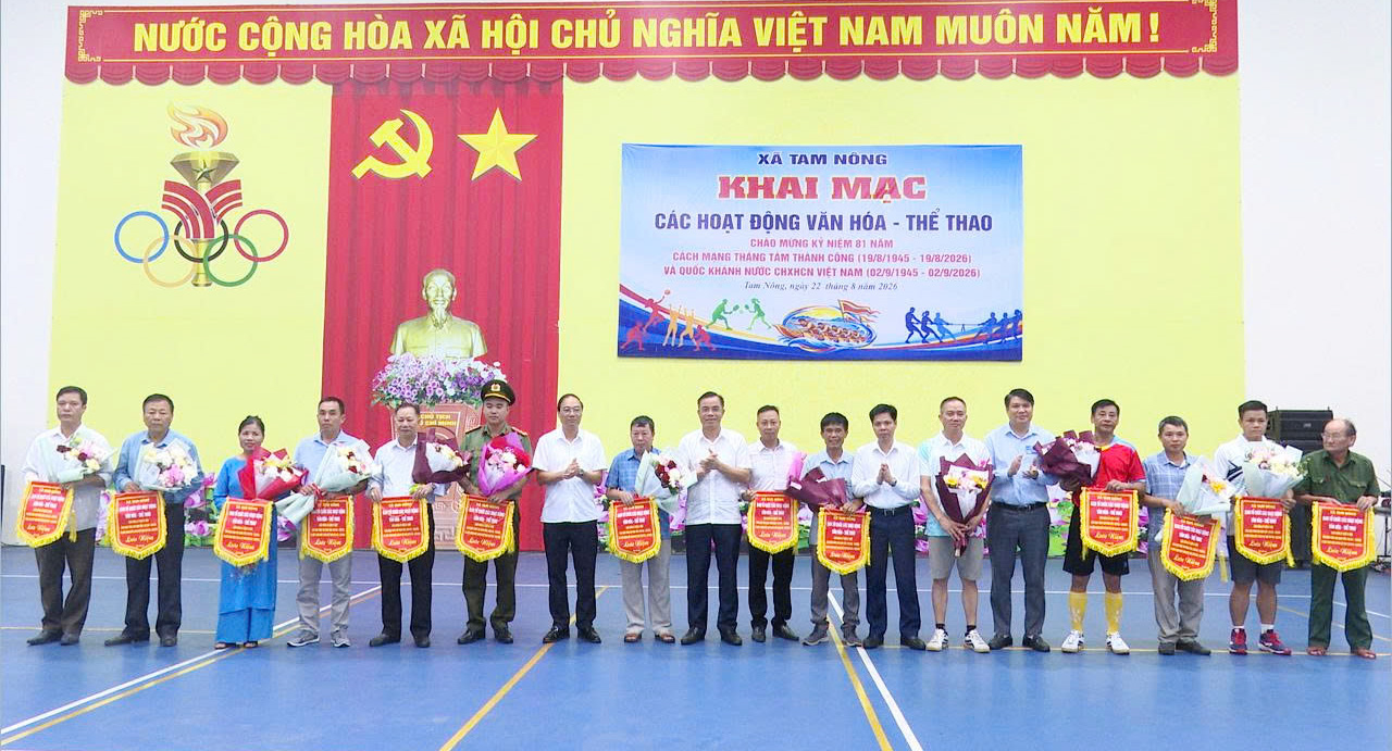 TAM NÔNG TƯNG BỪNG KHAI MẠC CÁC HOẠT ĐỘNG VĂN HÓA - THỂ THAO CHÀO MỪNG QUỐC KHÁNH 2/9.
