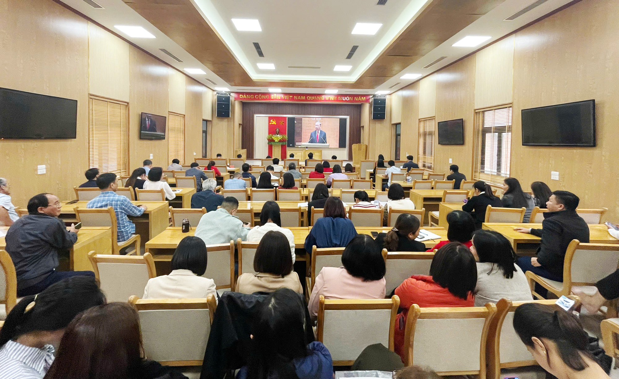 Tam Nông: Quán triệt các Nghị quyết mang tính đột phá của Bộ Chính trị trong kỷ nguyên mới 