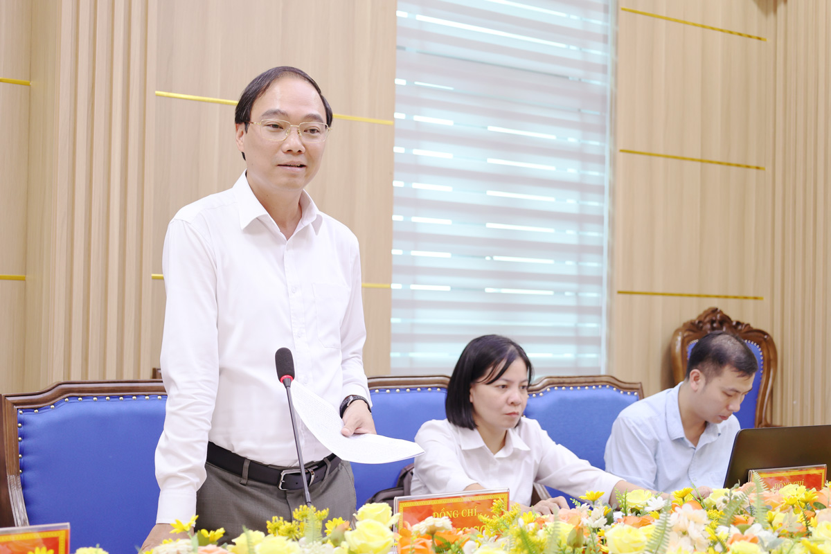 Ngân hàng CSXH tỉnh Phú Thọ làm việc với UBND xã Tam Nông về tín dụng Chính sách xã hội trên địa bàn.