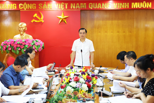Đồng chí Quách Hải Lý - Bí thư Đảng ủy, Chủ tịch HĐND xã chủ trì kết luận hội nghị