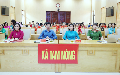 Các đại biểu tham dự chương trình