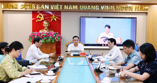 Các đại biểu tham dự hội nghị tại điểm cầu xã Tam Nông