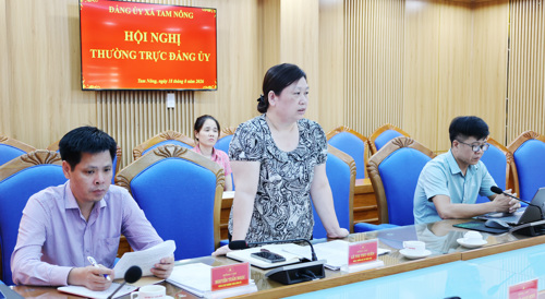 Đồng chí Lê Thị Thu Hiền - UVBTV, Trưởng Ban Xây dựng Đảng phát biểu tại hội nghị