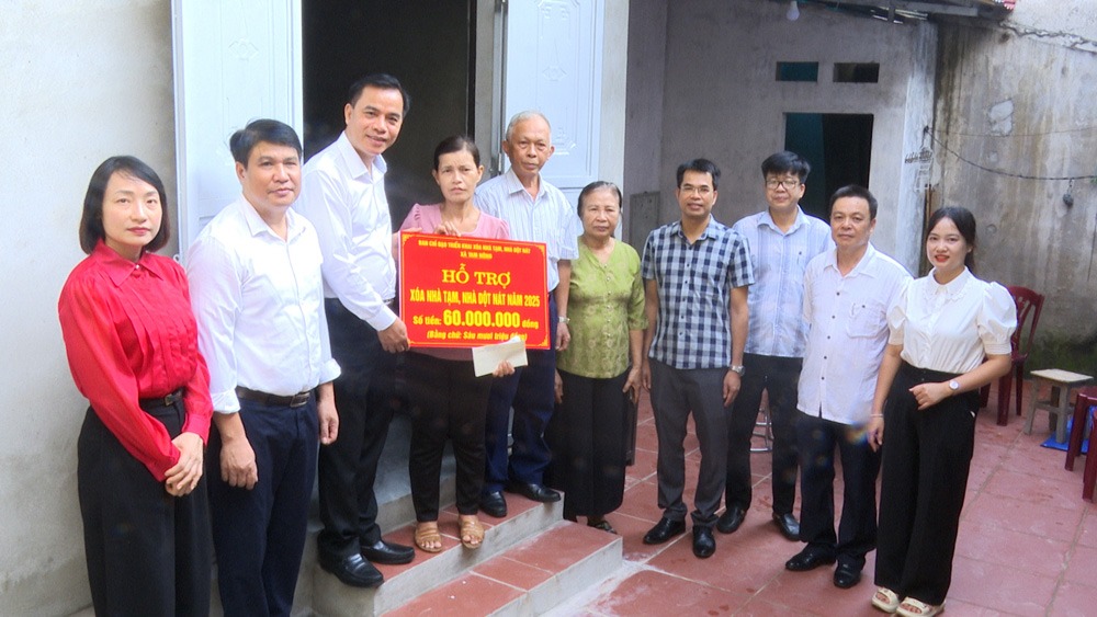 Xã Tam Nông hoàn thành chương trình xóa nhà tạm, nhà dột nát trên địa bàn 