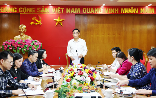 Đồng chí Quách Hải Lý - Bí thư Đảng ủy, Chủ tịch HĐND xã chủ trì kết luận hội nghị