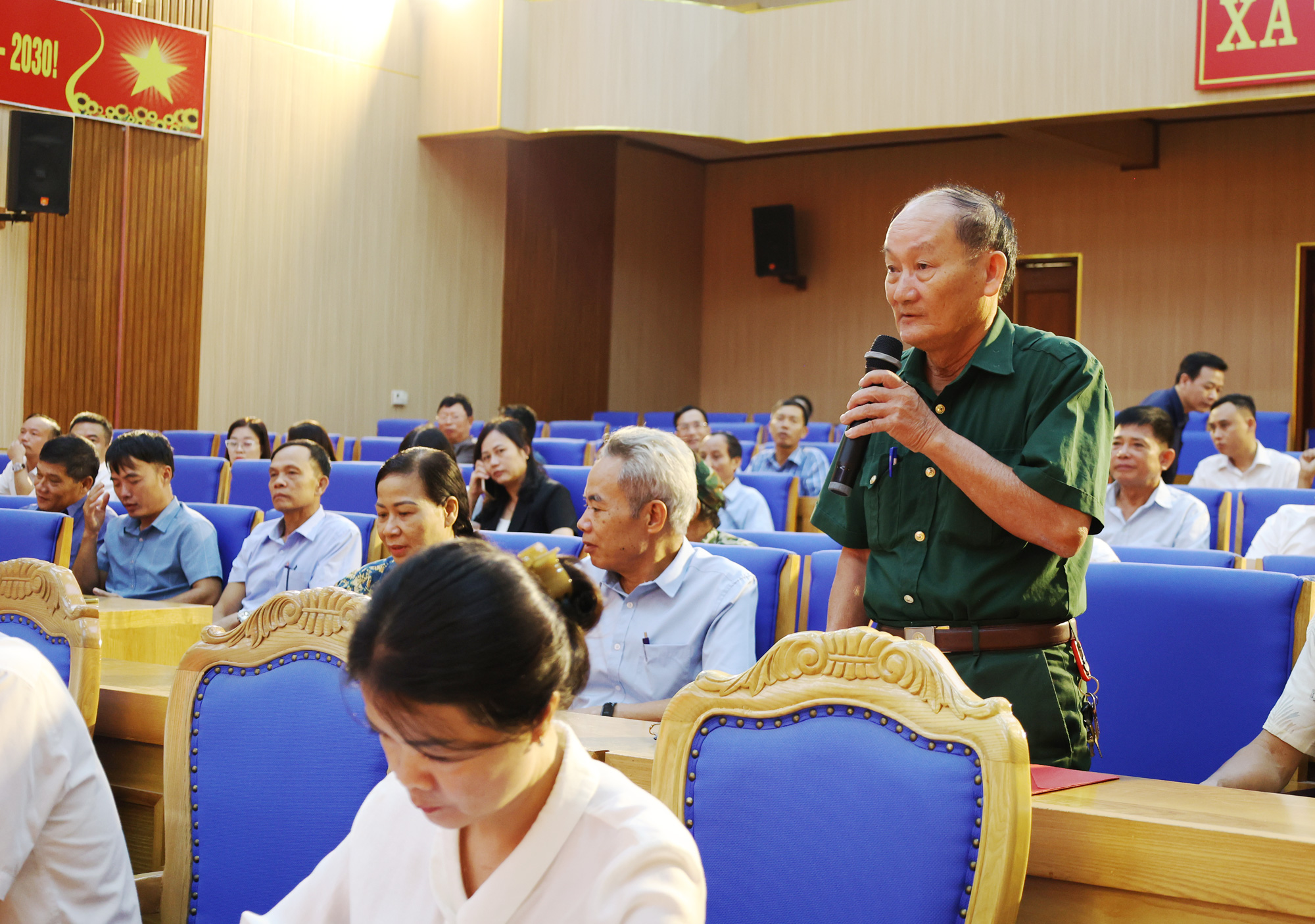 XÃ TAM NÔNG TỔ CHỨC ĐỐI THOẠI GIẢI QUYẾT KỊP THỜI TÂM TƯ, NGUYỆN VỌNG CỦA NHÂN DÂN.