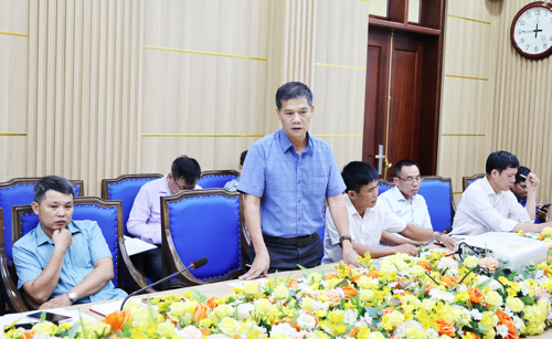 Trưởng thôn 2 phát biểu tại hội nghị