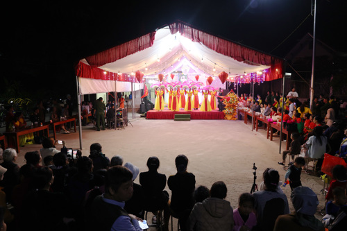 Toàn cảnh đêm giao lưu văn nghệ tại khu 1 Hương Nộn xã Tam Nông