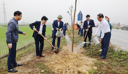 Lãnh đạo xã trực tiếp tham gia Tết trồng cây đầu Xuân Bính Ngọ 2026