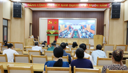 Điểm cầu Xã Tam Nông tham gia hội nghị trực tuyến