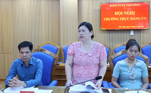 Đồng chí Lê Thị Thu Hiền - UVBTV, Trưởng Ban Xây dựng Đảng phát biểu tại hội nghị