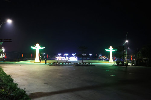 Tam Nông về đêm