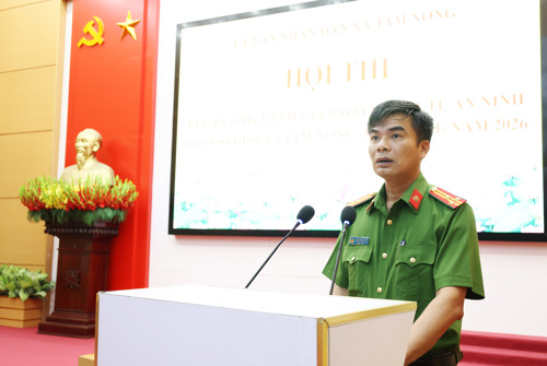 Đồng chí Thiều Quang Lập - Ủy viên BTV Đảng ủy, Trưởng Công an xã Tam Nông phát biểu chỉ đạo Hội thi