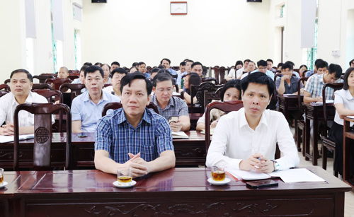 Các đại biểu tham dự lớp bồi dưỡng