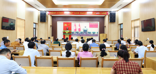 Toàn cảnh hội nghị tại điểm cầu xã Tam Nông