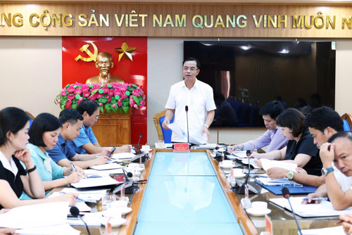 Đồng chí Quách Hải Lý - Bí thư Đảng ủy, Chủ tịch HĐND xã phát biểu chỉ đạo