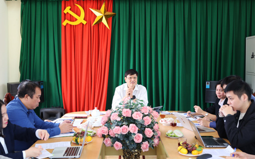 Tiến sỹ Lại Đức Trường - Đại diện WHO tại Việt Nam - Trưởng đoàn công tác phát biểu tại buổi làm việc.