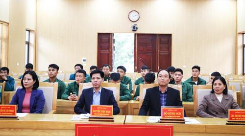 Các đại biểu dự hội nghị