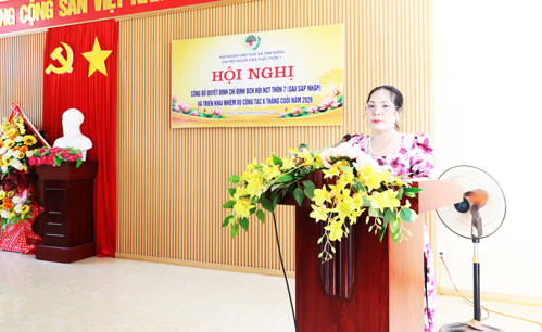 Các đại biểu phát biểu thảo luận tại hội nghị