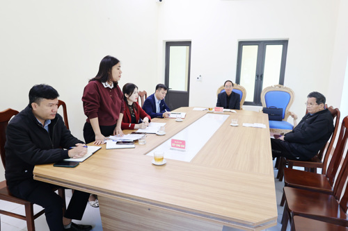 Lãnh đạo Phòng Kinh tế giải đáp thắc mắc của Công dân