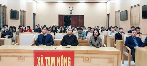 Các đại biểu tham dự sinh hoạt dưới cờ đầu tháng 1/2026