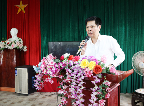 Đồng chí Nguyễn Tuấn Ngọc - Phó Bí thư Thường trực Đảng ủy xã phát biểu chỉ đạo