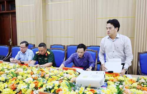 Lãnh đạo KBNN khu vực VIII - Phòng giao dịch số 2 phát biểu tại hội nghị