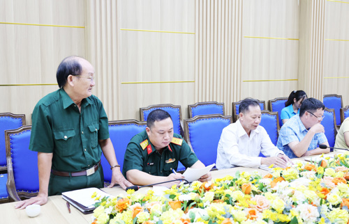 Trưởng thôn 3 phát biểu tại hội nghị