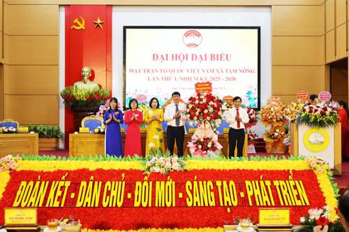 Công ty Newstone chúc mừng