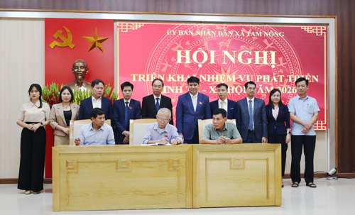 Thực hiện ký cam kết đảm bảo an ninh trật tự dịp Tết Dương lịch, Tết Nguyên đán Bính Ngọ và năm 2026