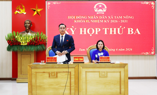 Chủ tọa điều hành kỳ họp