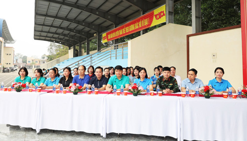 Các đại biểu tham dự Lễ phát động